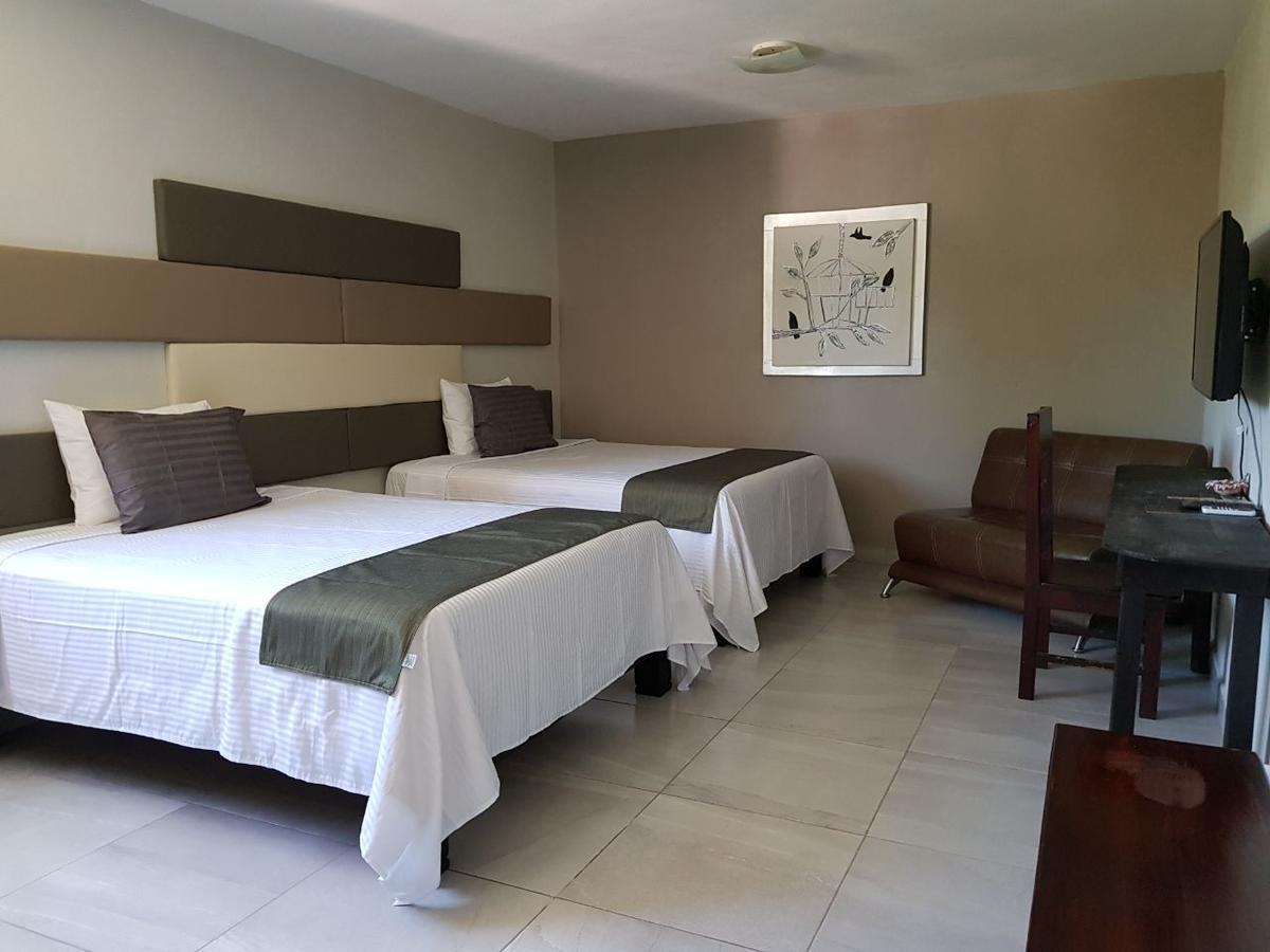 Hotel Garden Suites *